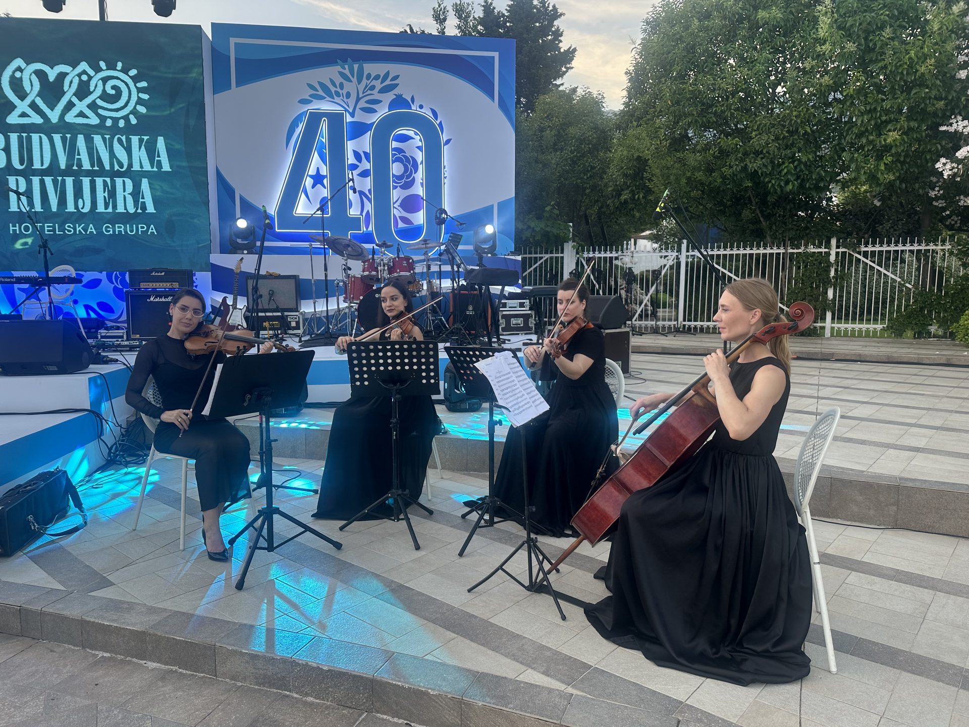 Quartet Unique 8